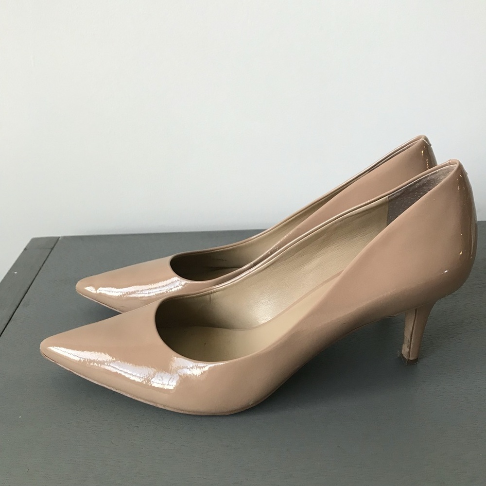 Enzo Angiolini Nude Pointy Toe Pumps 10